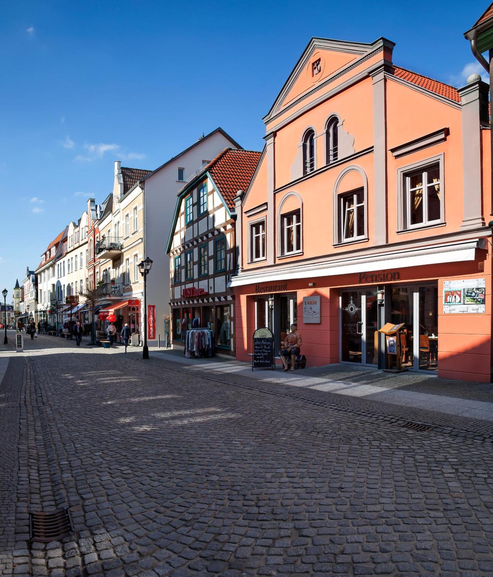 U-Nautic Restaurant & Pension Waren Kültér fotó
