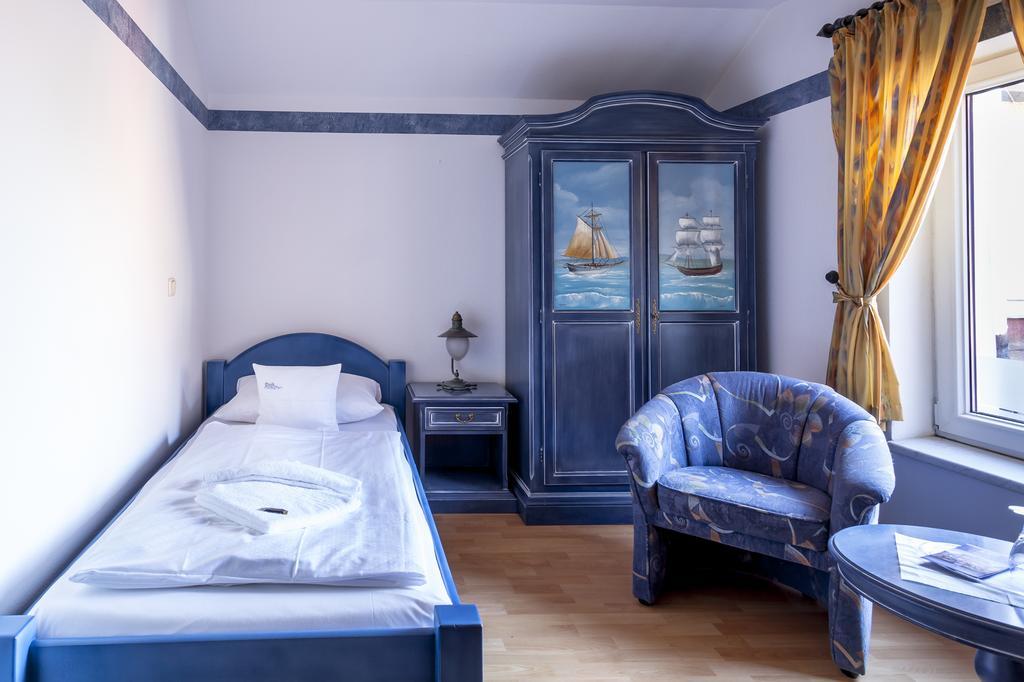 U-Nautic Restaurant & Pension Waren Szoba fotó